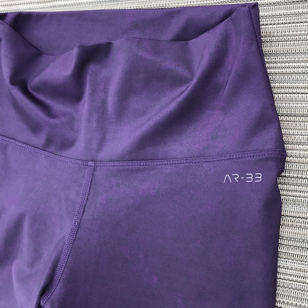 ⭐️NWOT AR-33 Alpha High Waist Legging Amthyst Fade - Picture 5 of 9